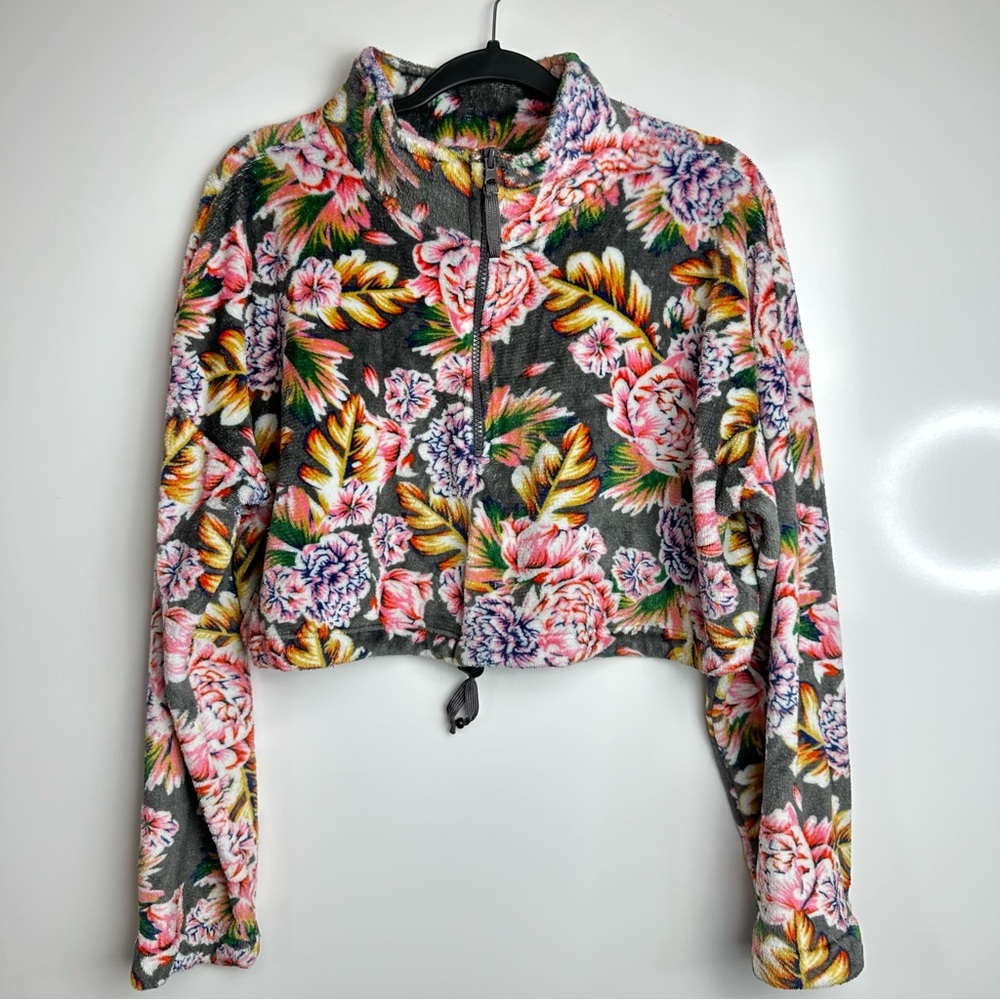Urban Outfitters Angela Cropped Fleece Top